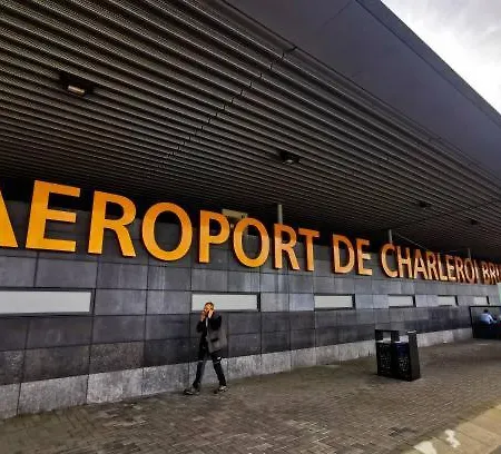 Station 64 A5 Charleroi-airport Apartment *