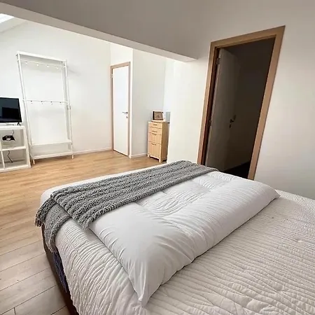 Apartment Station 64 A5 Charleroi-airport
